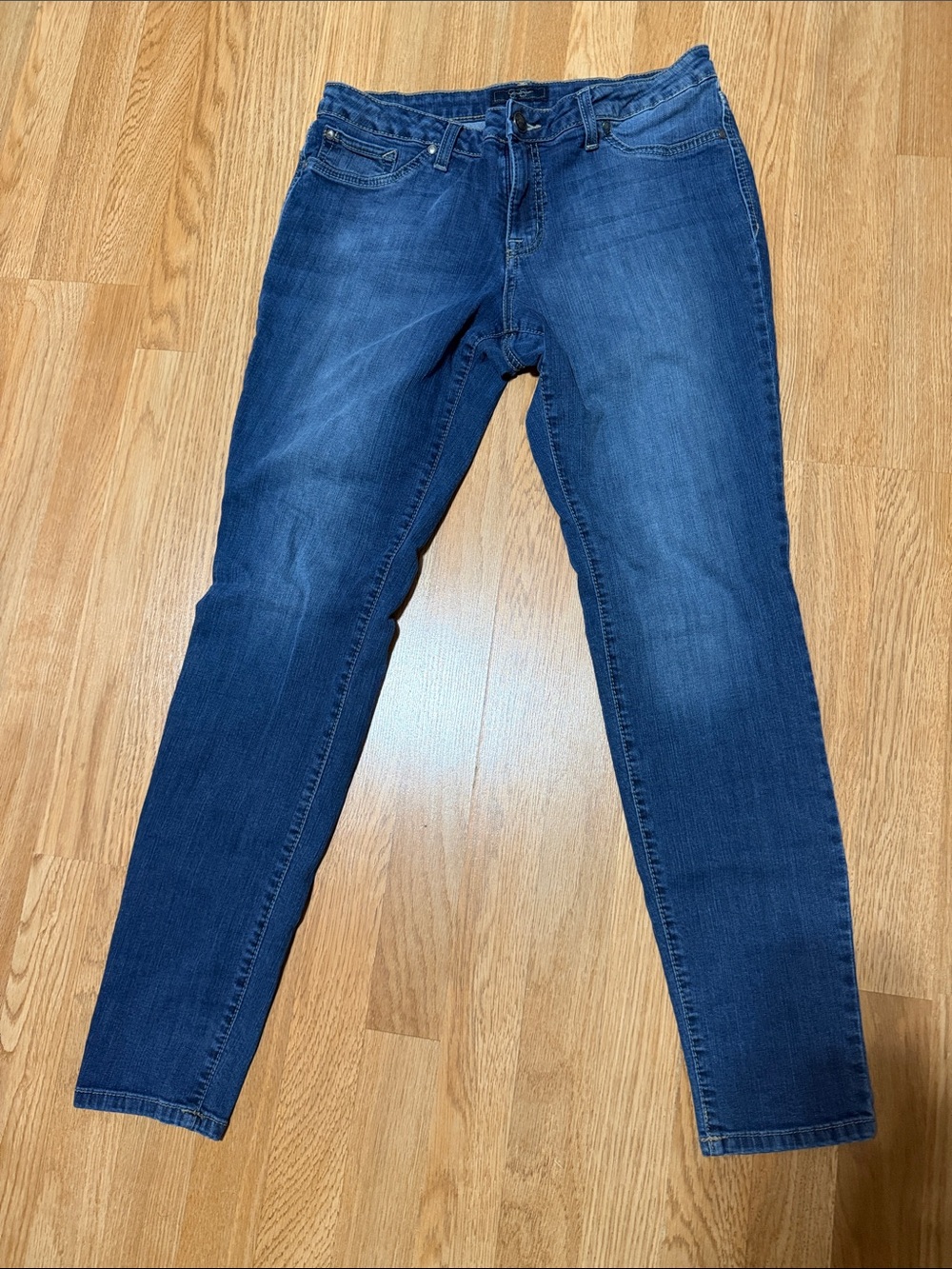 Jessica Simpson Kiss Me Jeggings 31